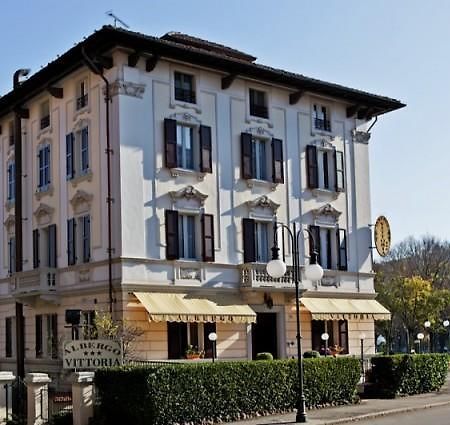 Albergo Vittoria Salsomaggiore Terme Buitenkant foto