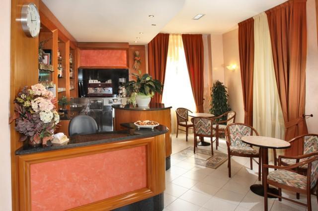 Albergo Vittoria Salsomaggiore Terme Buitenkant foto