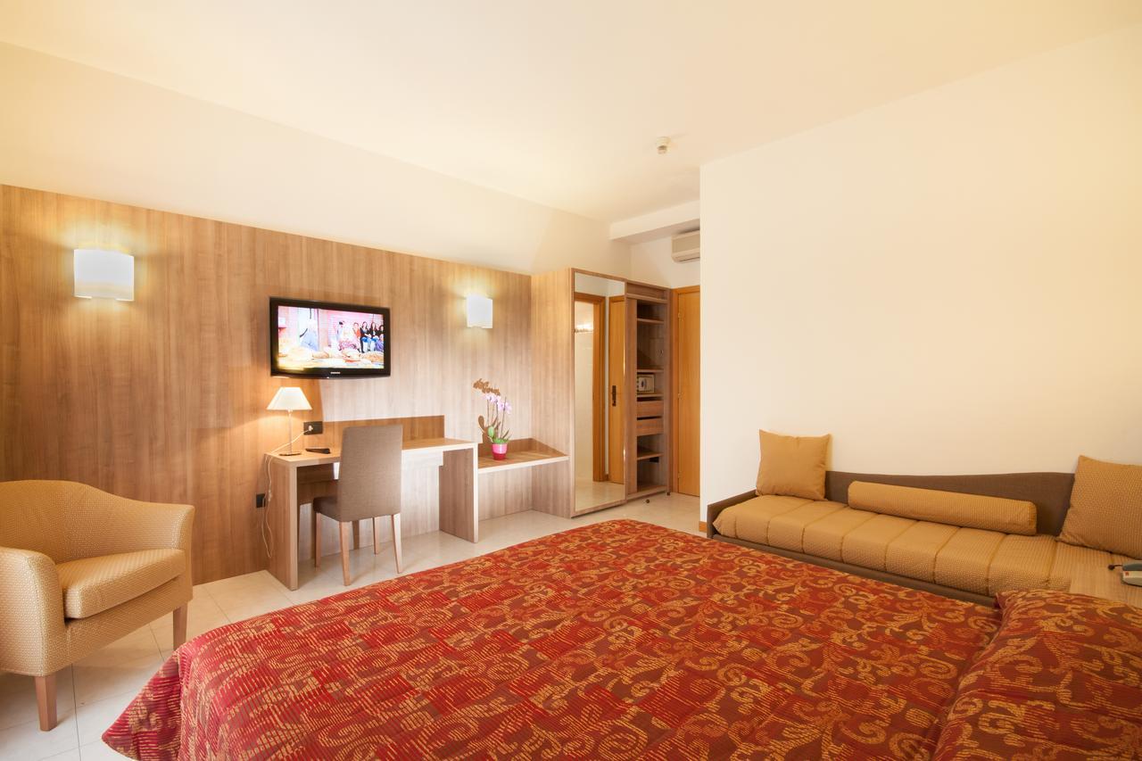 Albergo Vittoria Salsomaggiore Terme Buitenkant foto
