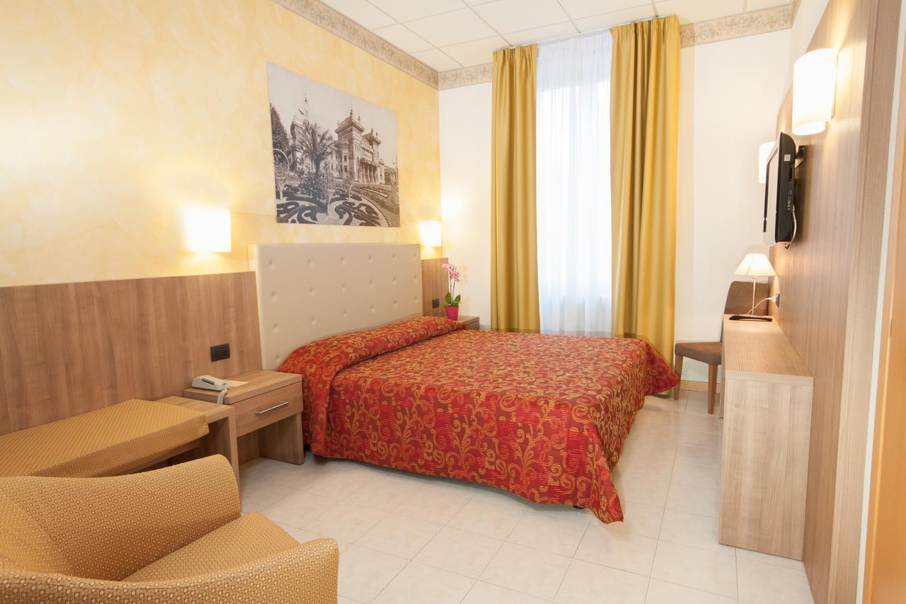 Albergo Vittoria Salsomaggiore Terme Buitenkant foto