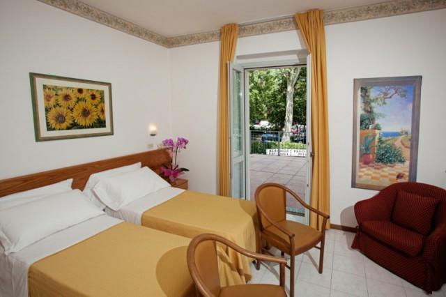 Albergo Vittoria Salsomaggiore Terme Buitenkant foto